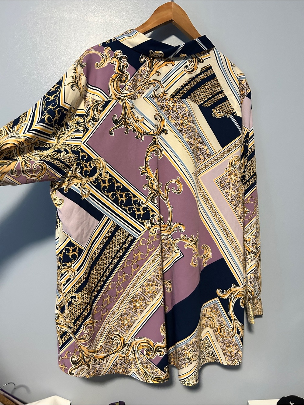 Chico's Baroque Print Long Sleeve Blouse in Mauve, Navy & Gold 4 - Picture 3 of 6